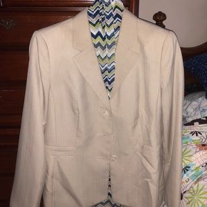 Evan Picone Stylish suit !!!!